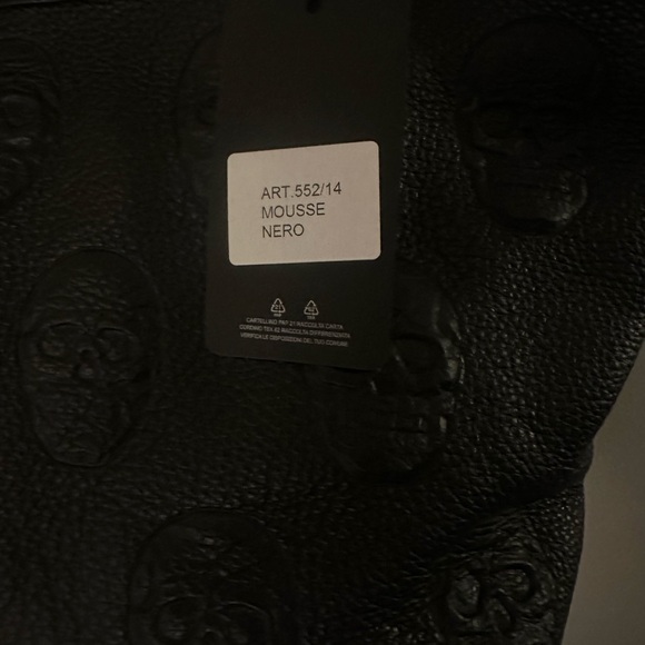 NWT IOpelle ITALIA Antonio Cristiano Skull Leather Tote Goth bag black - Picture 5 of 8